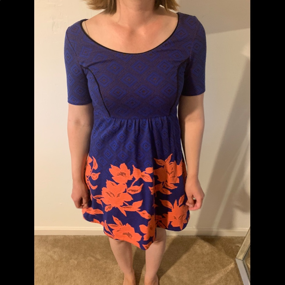 Blue and pink short sleeve dress